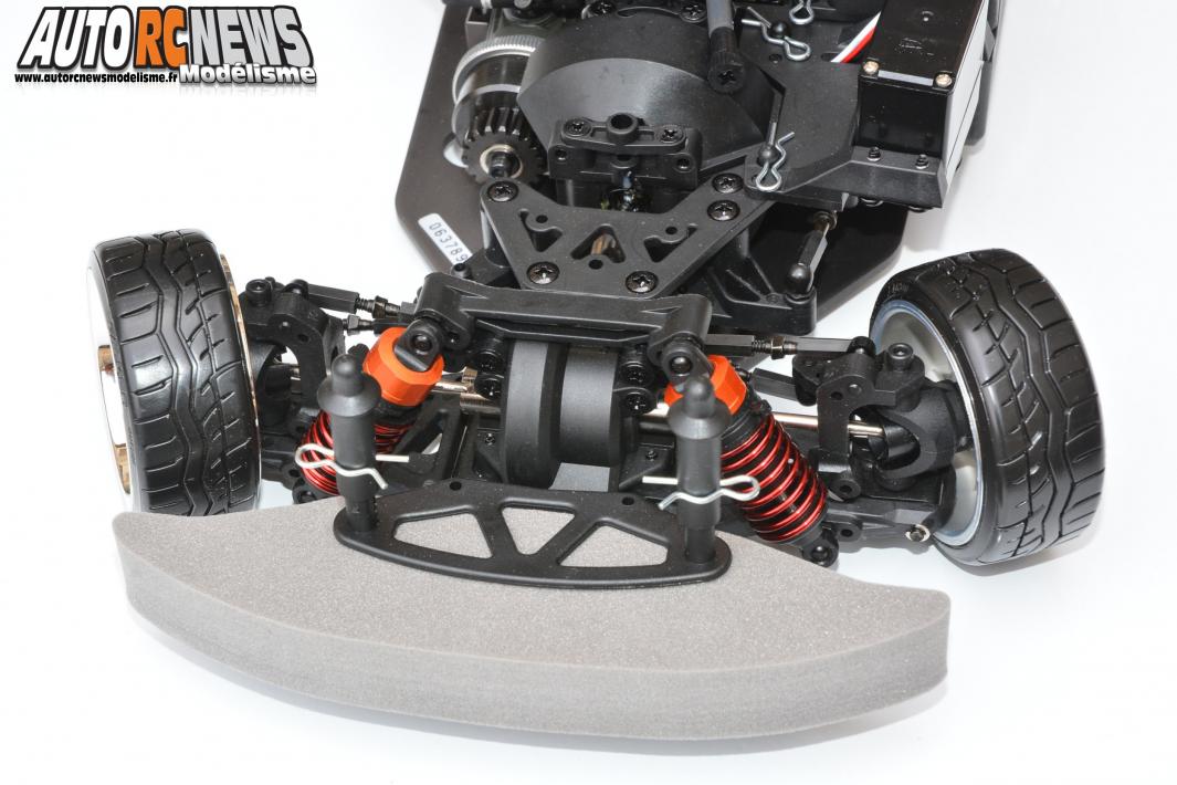 HPI Nitro RS4 3 Drift Dai Yoshihara Nissan S13 #112587 Voiture radiocommandée hpi thermique 1/10ème équipéed'un moteur thermique de 3cm3 pour faire du drift.
