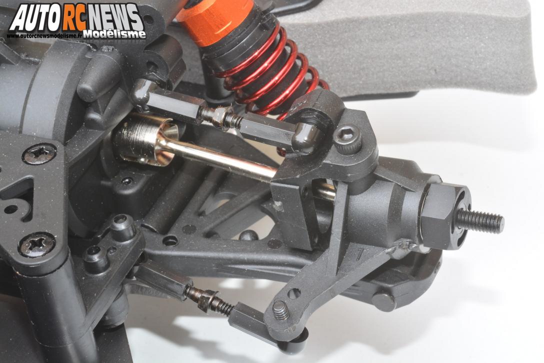 HPI Nitro RS4 3 Drift Dai Yoshihara Nissan S13 #112587 Voiture radiocommandée hpi thermique 1/10ème équipéed'un moteur thermique de 3cm3 pour faire du drift.