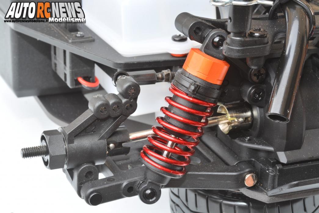HPI Nitro RS4 3 Drift Dai Yoshihara Nissan S13 #112587 Voiture radiocommandée hpi thermique 1/10ème équipéed'un moteur thermique de 3cm3 pour faire du drift.