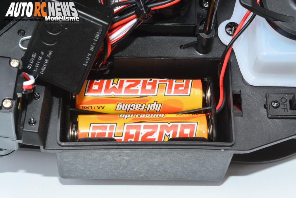 HPI Nitro RS4 3 Drift Dai Yoshihara Nissan S13 #112587 Voiture radiocommandée hpi thermique 1/10ème équipéed'un moteur thermique de 3cm3 pour faire du drift.