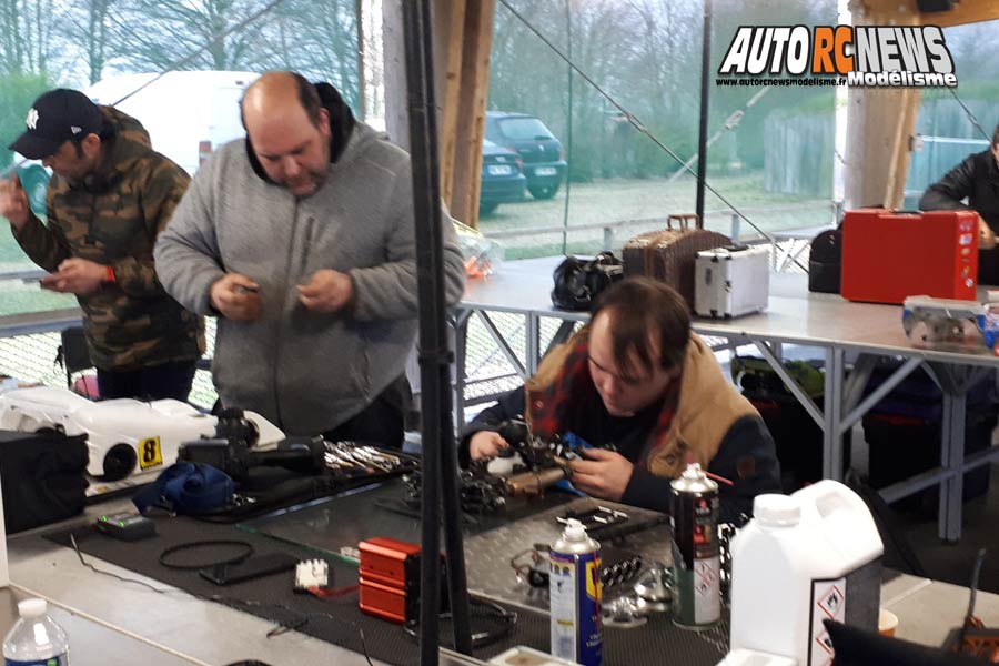 1ère cf piste 1/8 thermique 4 x 4 et brushless à ingrandes club maci les 9 et 10 mars 2019.