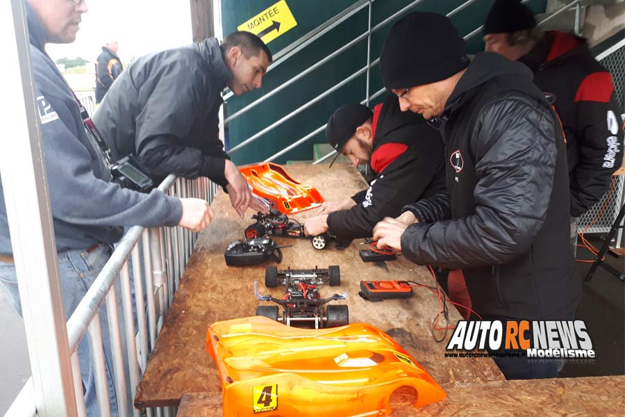 1ère cf piste 1/8 thermique 4 x 4 et brushless à ingrandes club maci les 9 et 10 mars 2019.