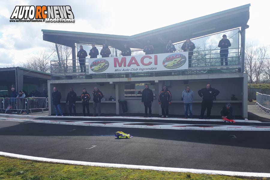 1ère cf piste 1/8 thermique 4 x 4 et brushless à ingrandes club maci les 9 et 10 mars 2019.