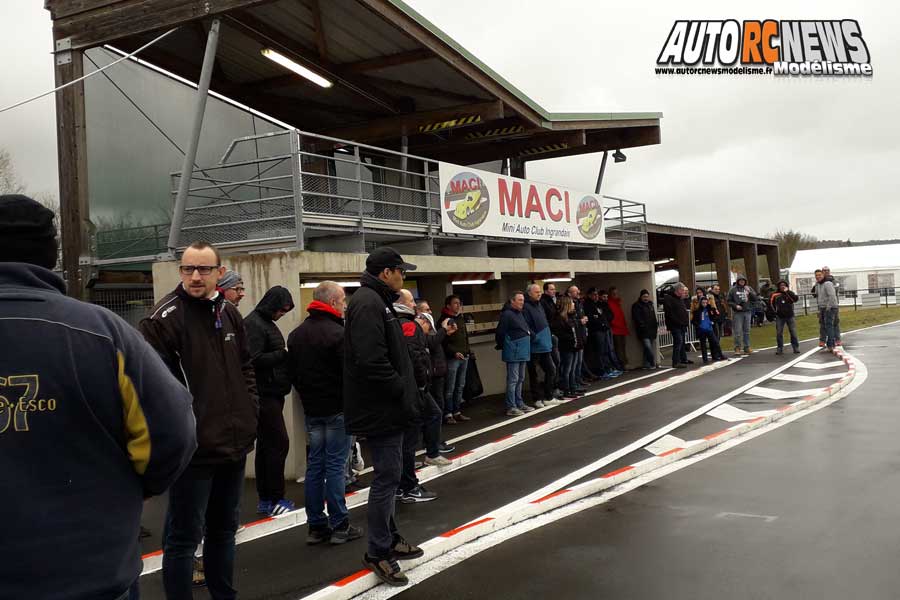 1ère cf piste 1/8 thermique 4 x 4 et brushless à ingrandes club maci les 9 et 10 mars 2019.