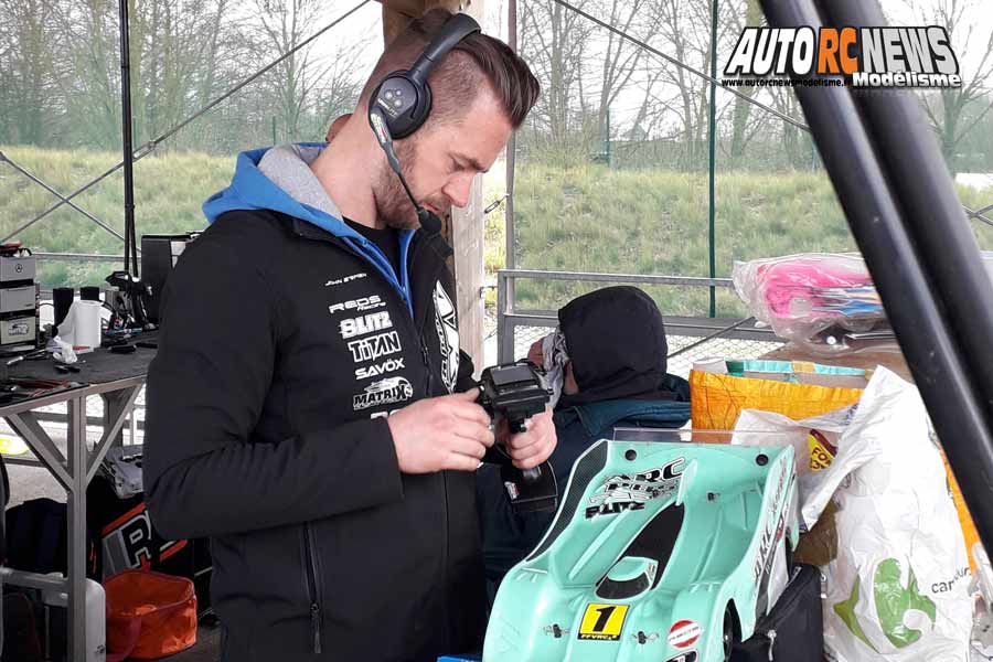 1ère cf piste 1/8 thermique 4 x 4 et brushless à ingrandes club maci les 9 et 10 mars 2019.