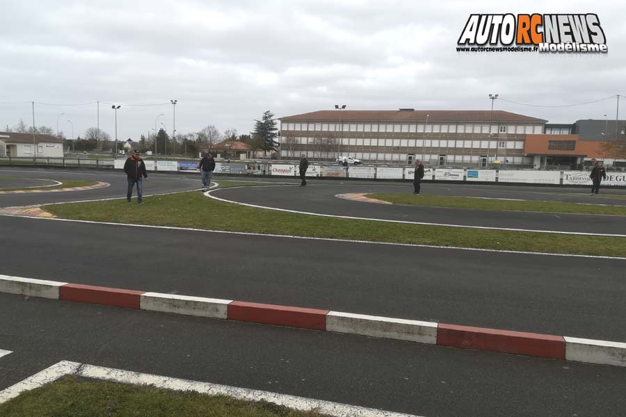 challenge piste 1/5 mcd xr5 et mini cooper t2m/fg à neuville de poitou au club modelespace les 2 et 3 mars 2019.
