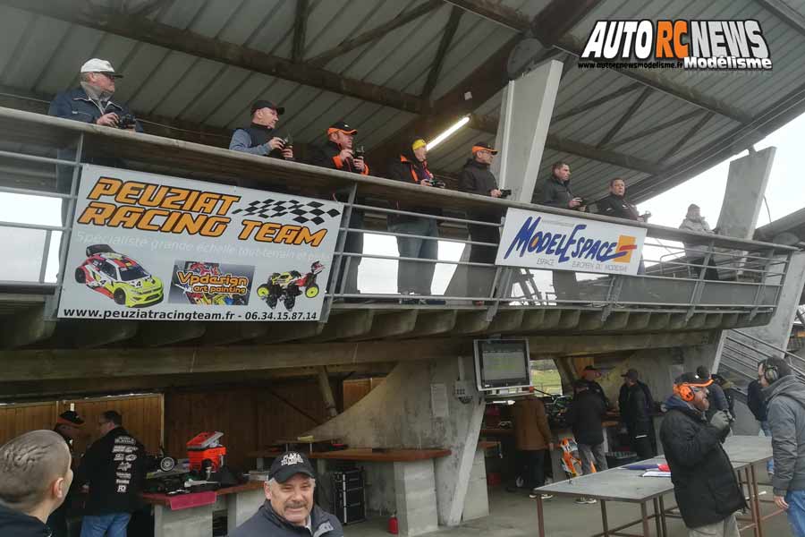 challenge piste 1/5 mcd xr5 et mini cooper t2m/fg à neuville de poitou au club modelespace les 2 et 3 mars 2019.