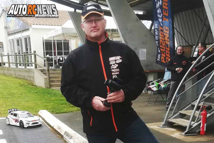 challenge piste 1/5 mcd xr5 et mini cooper t2m/fg à neuville de poitou au club modelespace les 2 et 3 mars 2019.