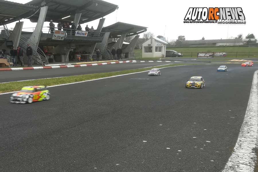 challenge piste 1/5 mcd xr5 et mini cooper t2m/fg à neuville de poitou au club modelespace les 2 et 3 mars 2019.