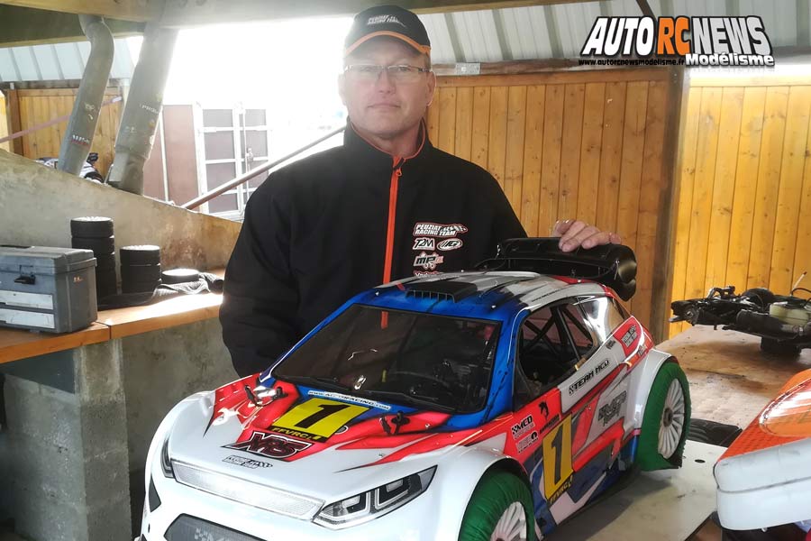 challenge piste 1/5 mcd xr5 et mini cooper t2m/fg à neuville de poitou au club modelespace les 2 et 3 mars 2019.