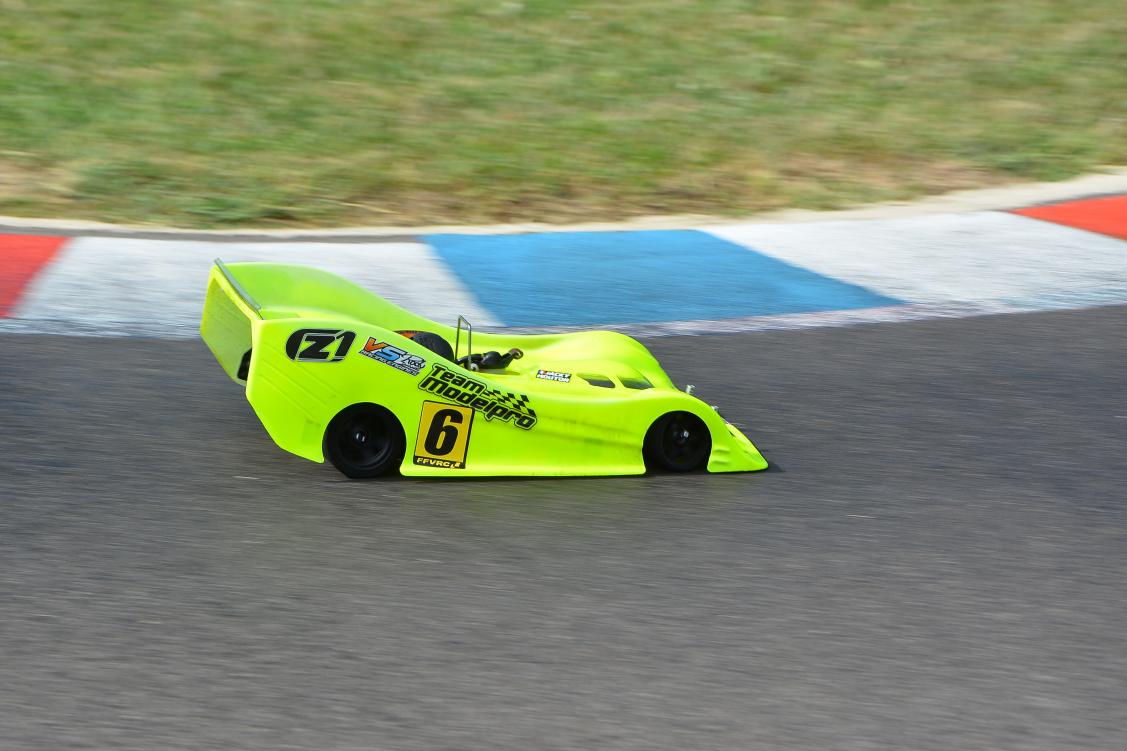 coupe de france piste 1/8 classique et brushless à lentilly club rccl les 13 et 14 octobre 2018.