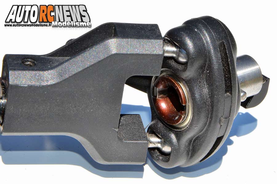 spm évolution 2S, nouvelle piste 1/8 brushless distribuée par sud passion modélisme à nice.