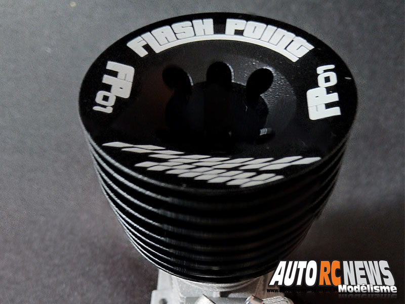 moteur thermique flash point fp01 de 3.5 cm3 distribué par gvp racing.