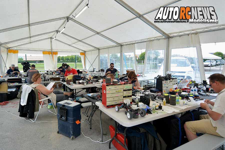 3ème cf tt 1/10 électrique à bonneville team maximome les 19 et 20 mai 2018.