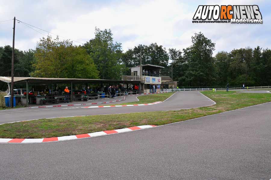 1ère cf piste 1/5 élite, ff, f1, mini cooper à lentilly club rccl les 24 et 25 mars 2018.