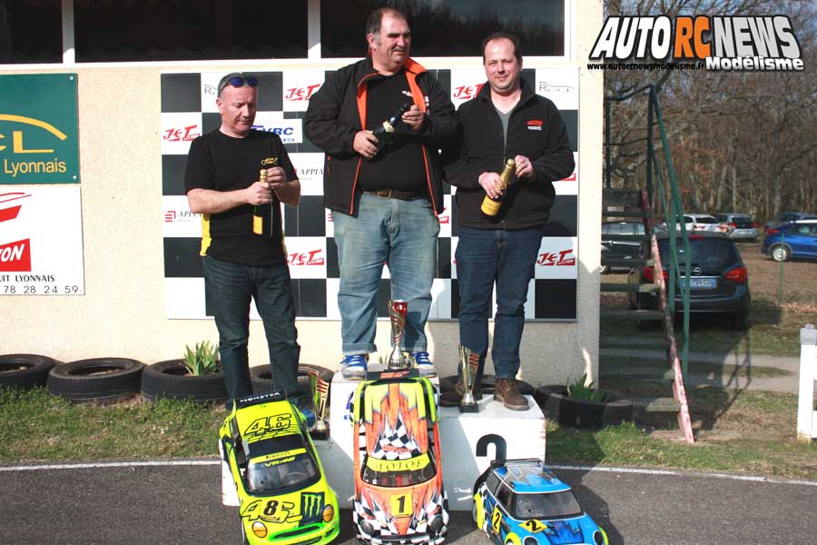 1ère cf piste 1/5 élite, ff, f1, mini cooper à lentilly club rccl les 24 et 25 mars 2018.
