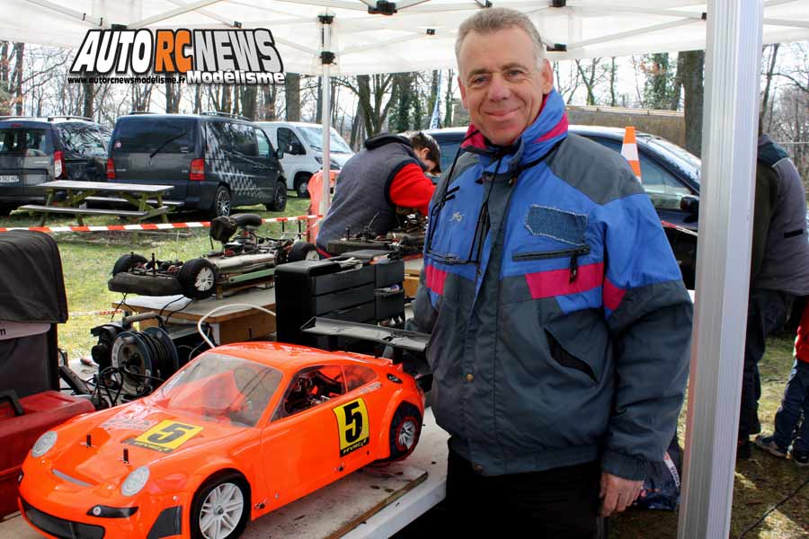 1ère cf piste 1/5 élite, ff, f1, mini cooper à lentilly club rccl les 24 et 25 mars 2018.