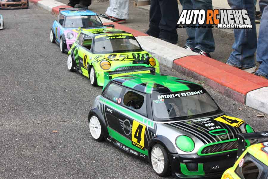 1ère cf piste 1/5 élite, ff, f1, mini cooper à lentilly club rccl les 24 et 25 mars 2018.