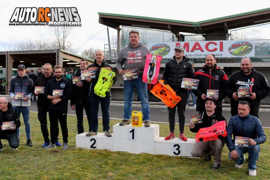 1ère cf piste 1/8ème classique et brushless à ingrandes club maci les 10 et 11 mars 2018.