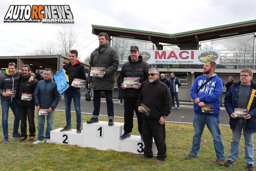 1ère cf piste 1/8ème classique et brushless à ingrandes club maci les 10 et 11 mars 2018.