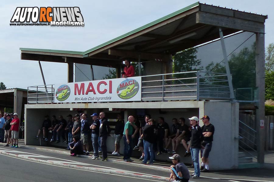 1ère cf piste 1/8ème classique et brushless à ingrandes club maci les 10 et 11 mars 2018.