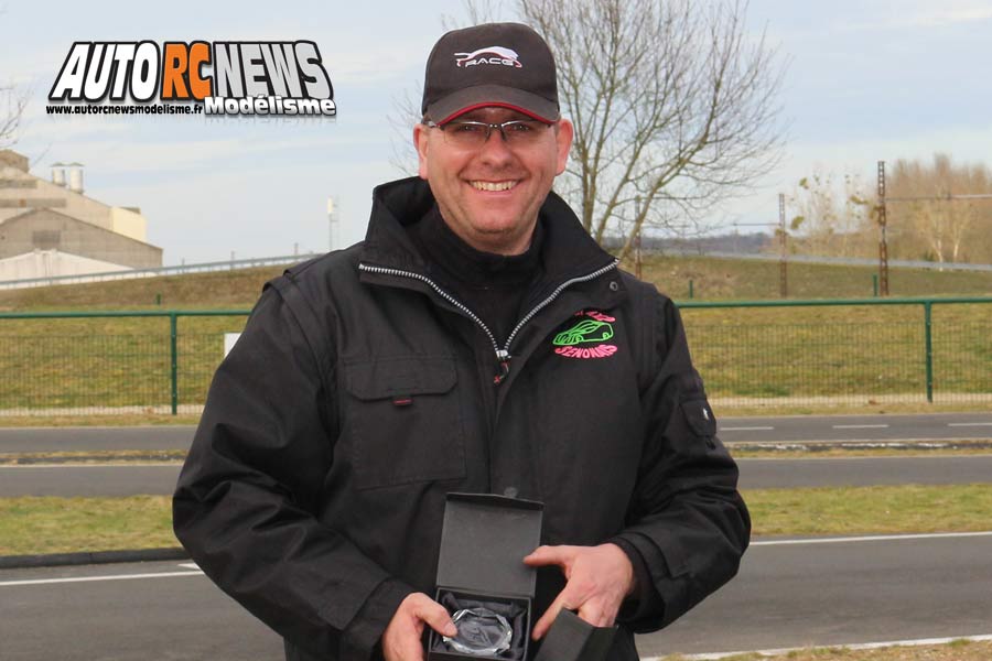 1ère cf piste 1/8ème classique et brushless à ingrandes club maci les 10 et 11 mars 2018.