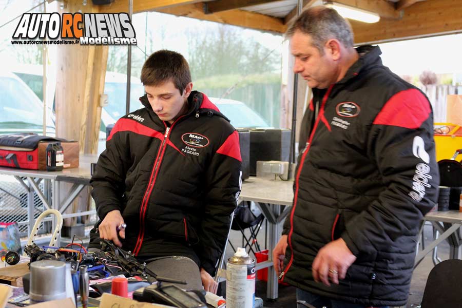 1ère cf piste 1/8ème classique et brushless à ingrandes club maci les 10 et 11 mars 2018.