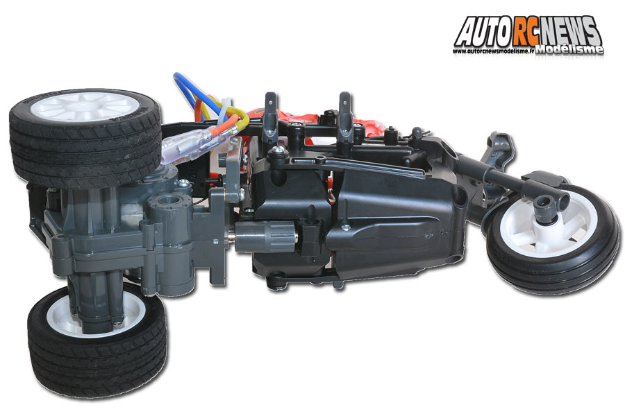 tamiya dancing rider trike 1/8 électrique réf : 57405 distribué par t2m sur base châssis t3-01