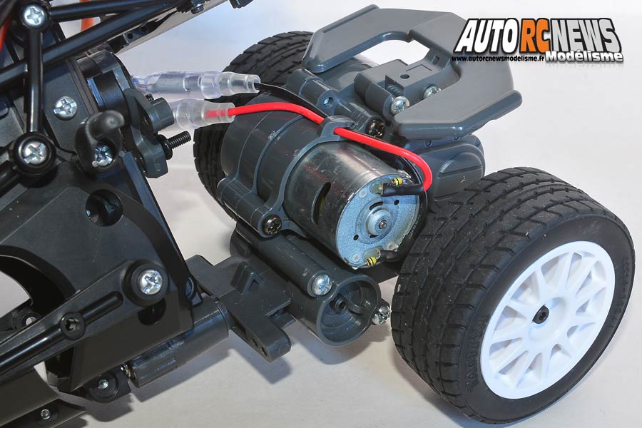 tamiya dancing rider trike 1/8 électrique réf : 57405 distribué par t2m sur base châssis t3-01