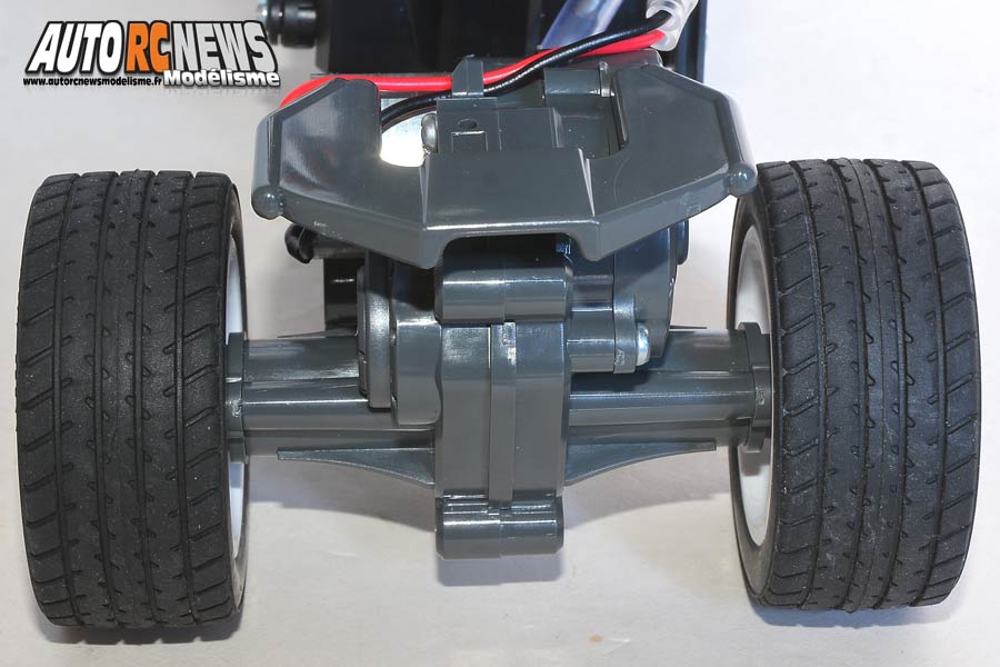 tamiya dancing rider trike 1/8 électrique réf : 57405 distribué par t2m sur base châssis t3-01