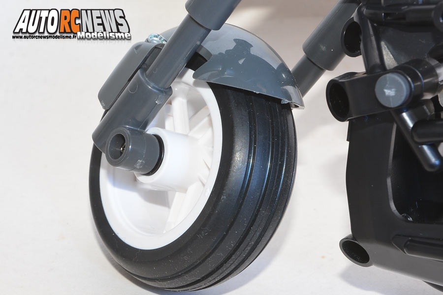 tamiya dancing rider trike 1/8 électrique réf : 57405 distribué par t2m sur base châssis t3-01