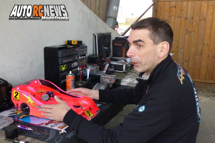 5ème cf piste 1/8ème classique thermique à neuville de poitou club modelespace les 23 et 24 septembre 2017.