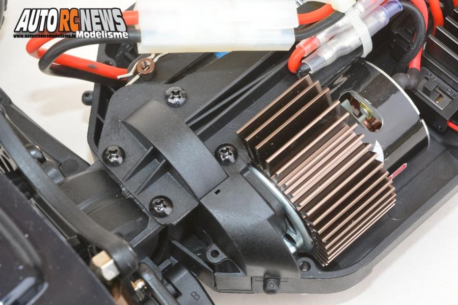 voiture absima ab2.4 buggy 1/10 rtr réf : 12205 avec moteur brushed distribué par gvp racing.