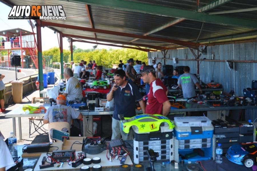 reportage finale du mini racing tour de provence à monteux au club amac le 10 juin 2017 circuit jean nougier.