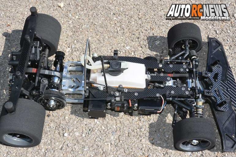 infinity on road 1/8 nitro d'alberto picco signée creation model
