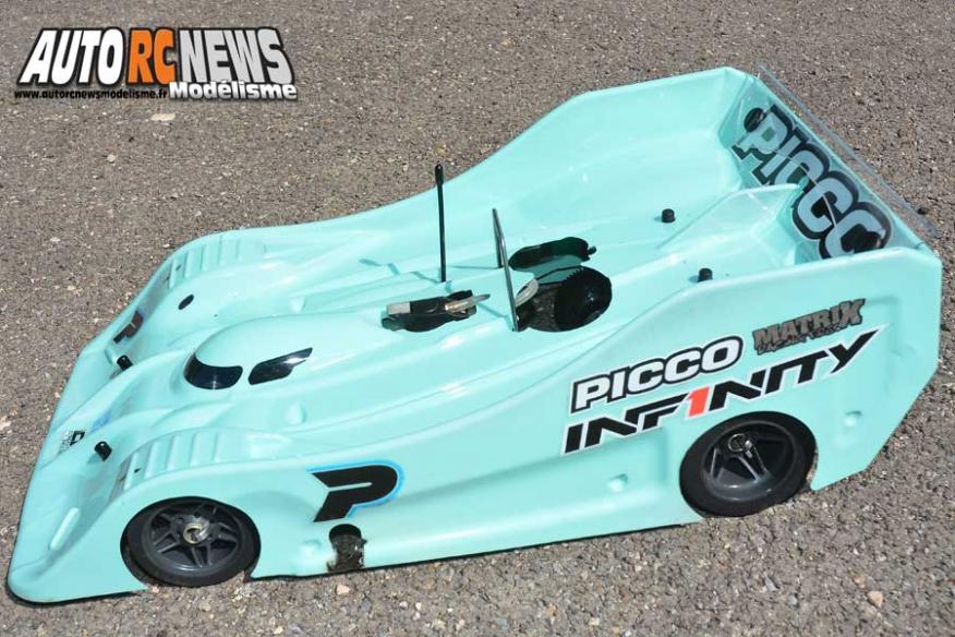 infinity on road 1/8 nitro d'alberto picco signée creation model