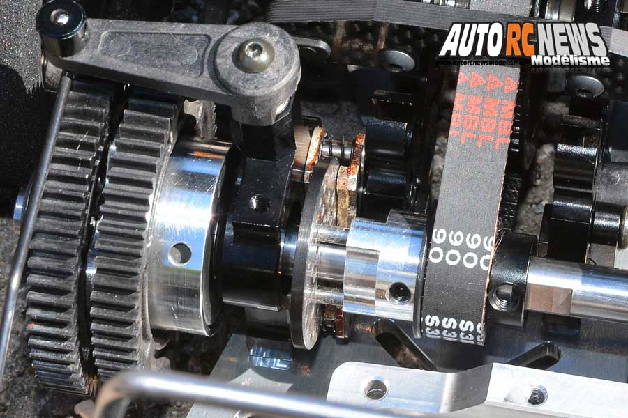 infinity on road 1/8 nitro d'alberto picco signée creation model