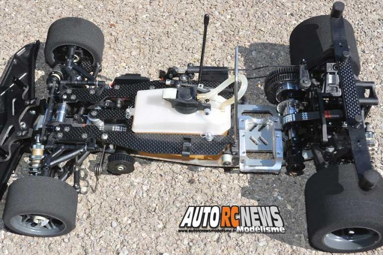 infinity on road 1/8 nitro d'alberto picco signée creation model