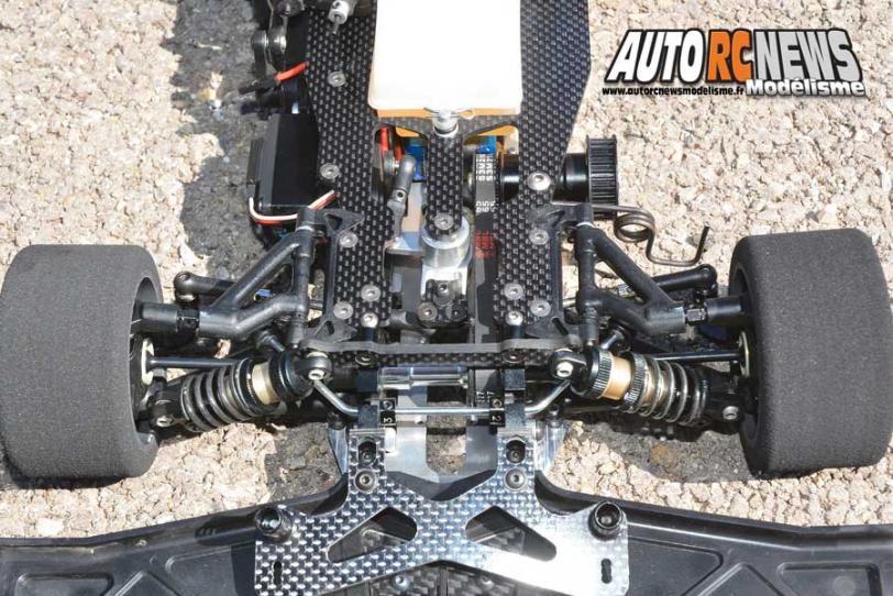 infinity on road 1/8 nitro d'alberto picco signée creation model