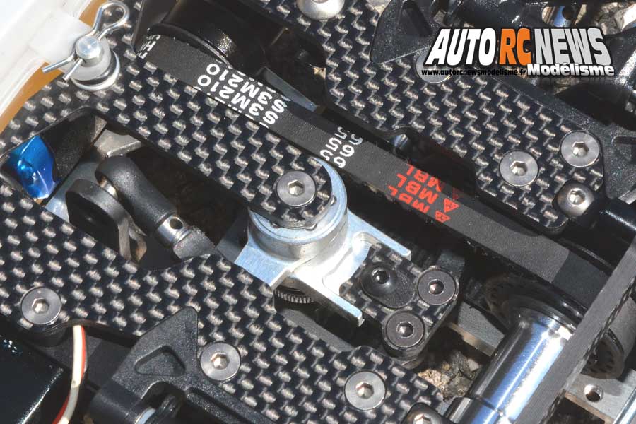 infinity on road 1/8 nitro d'alberto picco signée creation model