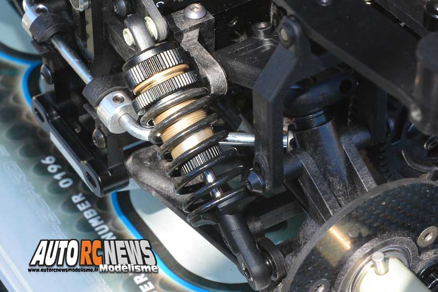 infinity on road 1/8 nitro d'alberto picco signée creation model
