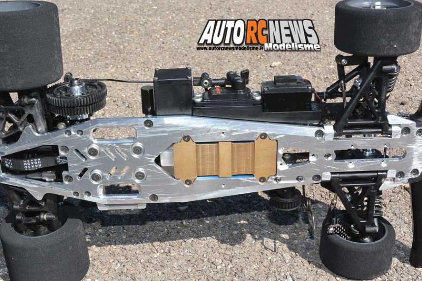 infinity on road 1/8 nitro d'alberto picco signée creation model