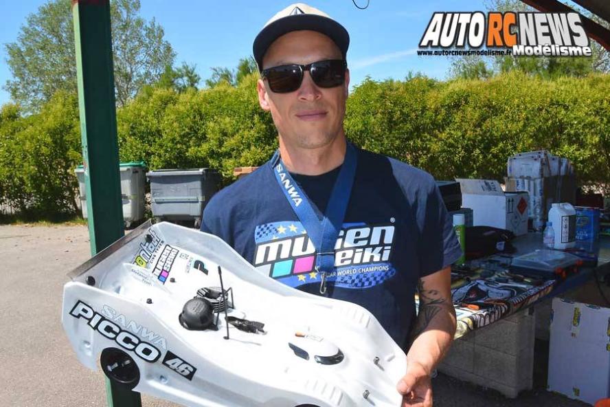 mugen mrx6 1/8 de robert pietsch à monteux