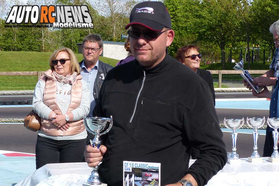 3ème cf piste 1/8 classique à tourlaville club tmb les 13 et 14 mai 2017.