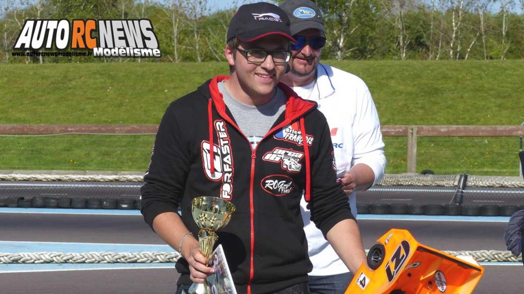 3ème cf piste 1/8 classique à tourlaville club tmb les 13 et 14 mai 2017.