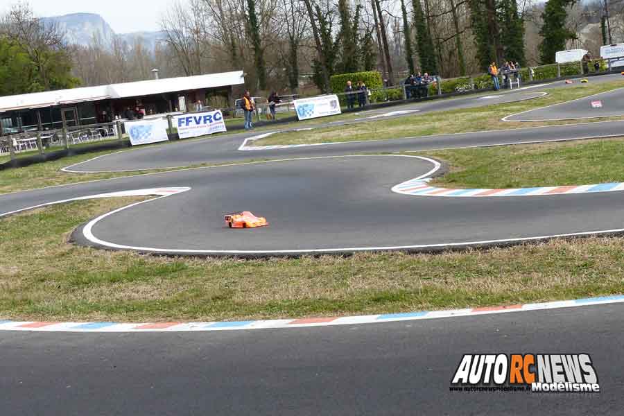 reportage 1ère cf piste 1/8 classique à grenoble club racg les 11 et 12 mars 2017.