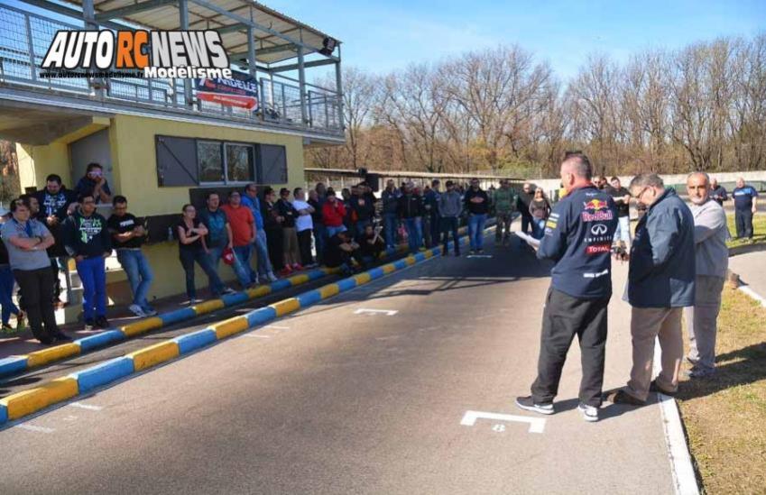 1ère cf piste 1/8ème libre thermique à marseille au club mmm saint menet les 11 et 12 mars 2017.