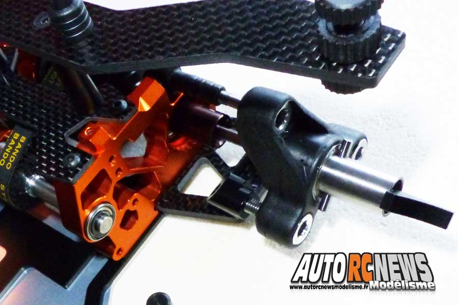 tutoriel de montage de la spm évolution brushless distribuée par spm modélisme à nice.