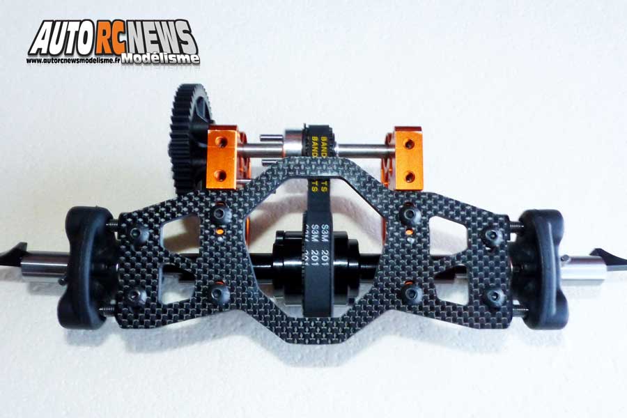 tutoriel de montage de la spm évolution brushless distribuée par spm modélisme à nice.