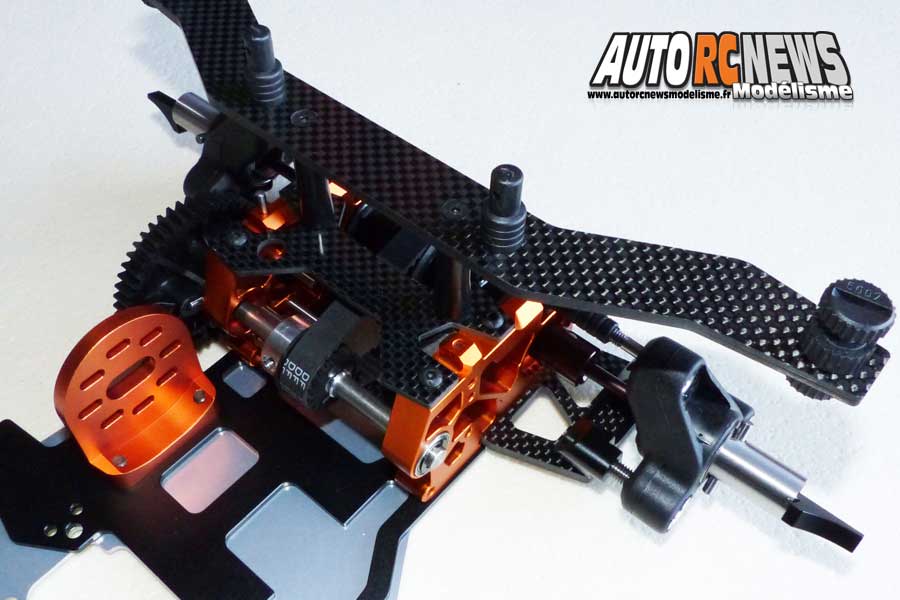 tutoriel de montage de la spm évolution brushless distribuée par spm modélisme à nice.